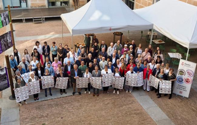 Foto de grup de la jornada "l'Edat no limita els drets de les persones grans"