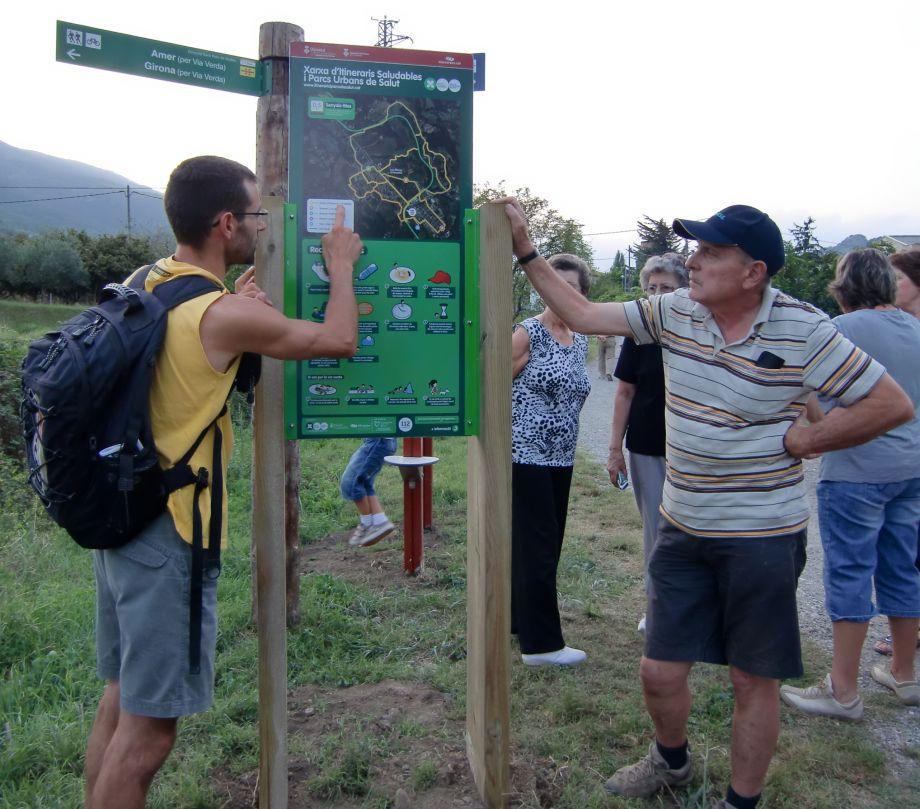 Les Planes d'Hostoles ha estrenat la seva Xarxa d'Itineraris Saludables