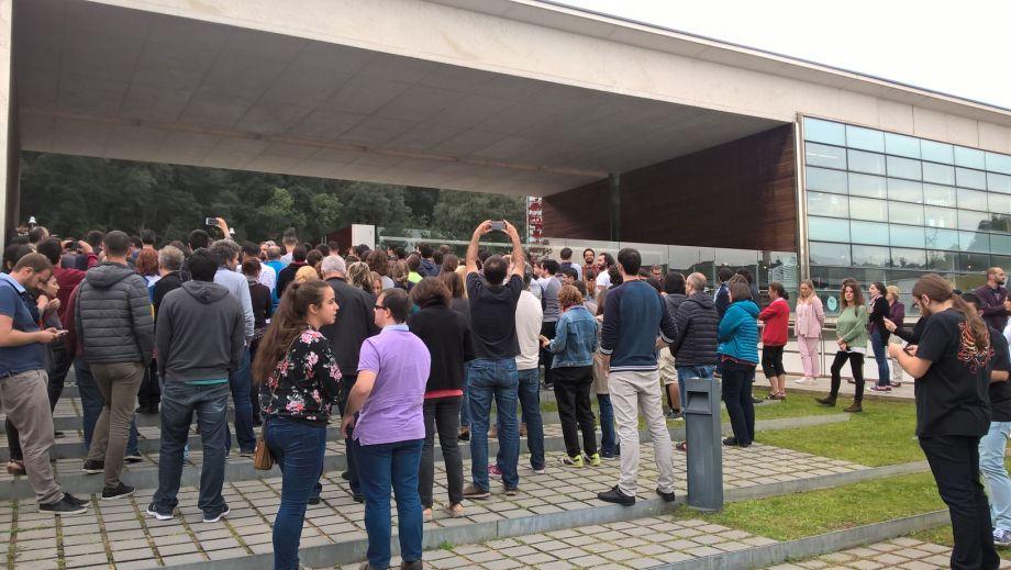 Concentració al Parc Científic per expressar el rebuig a la violència