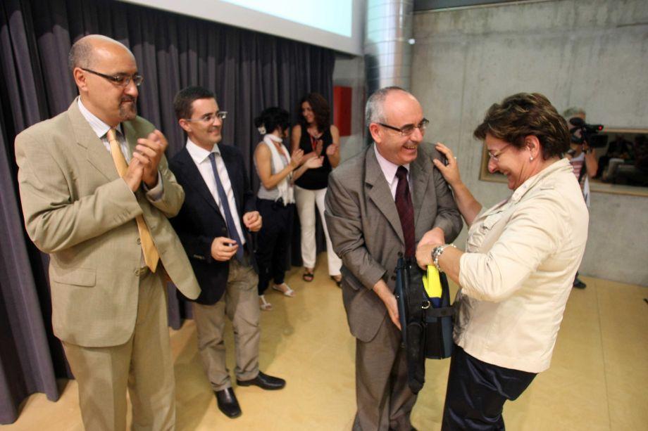 Dipsalut lliura els desfibril·ladors mòbils als municipis gironins