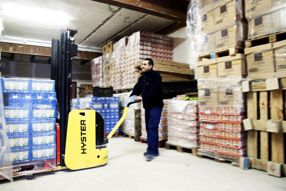 Dipsalut col·labora amb Càritas per abastir els centres de distribució d’aliments