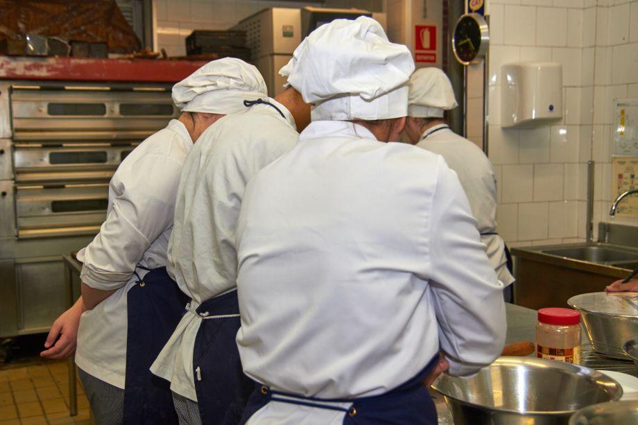 Com hem de manipular els aliments?