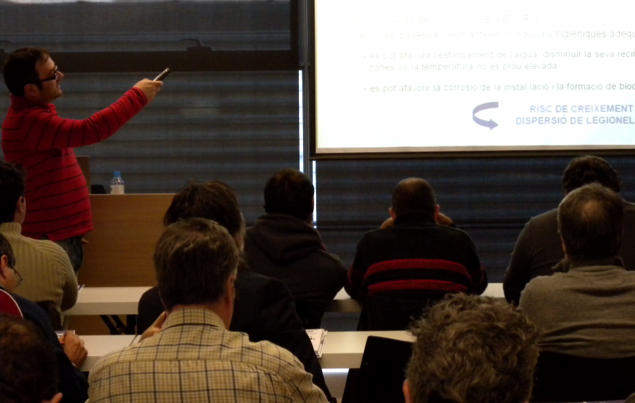 Dipsalut imparteix un dels cursos sobre legionel·la