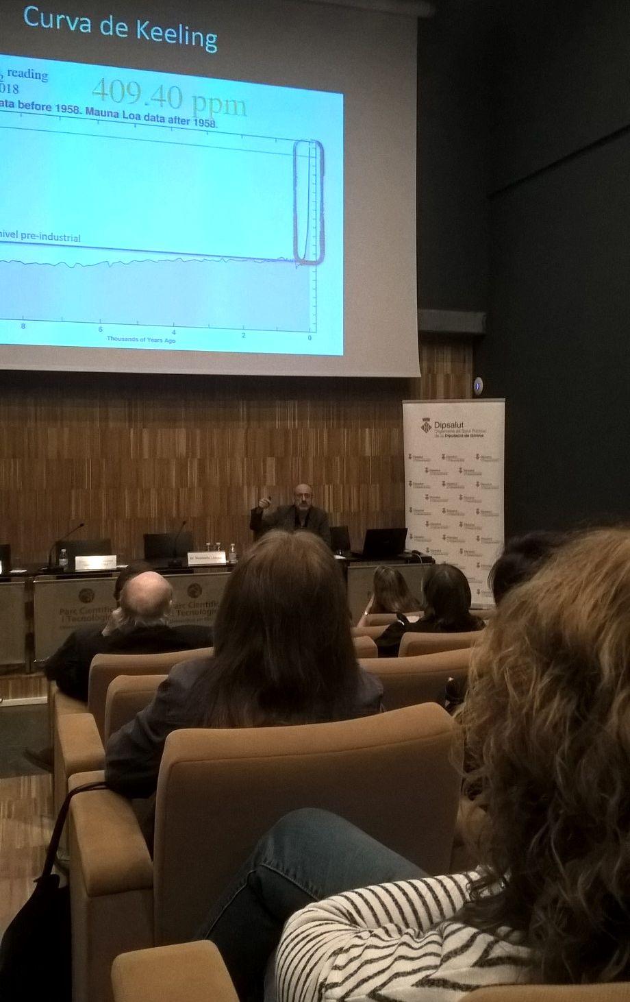 Xerrada amb el doctor Humberto Llavador sobre canvi climàtic i salut