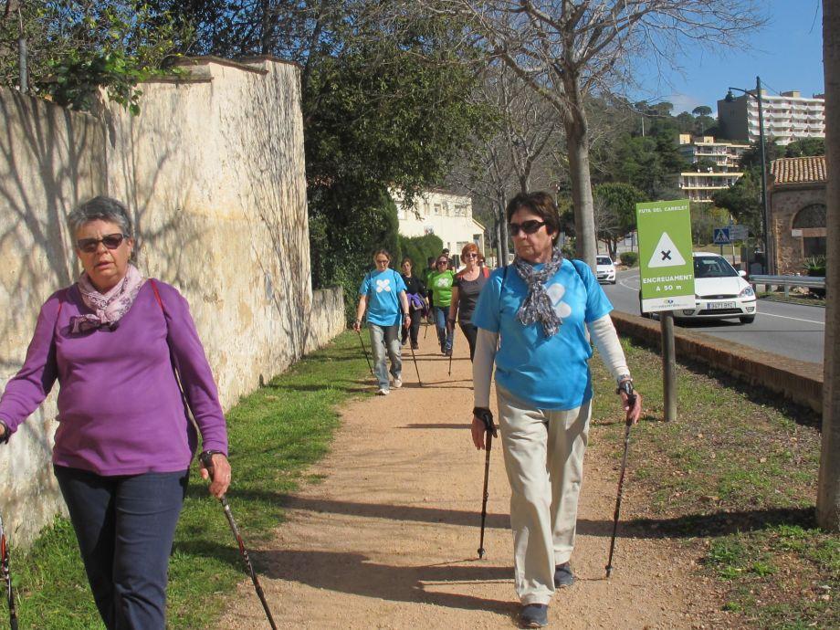 Castell-Platja d’Aro acull diumenge la segona jornada dels Diumenges Saludables amb Marxa Nòrdica 	.