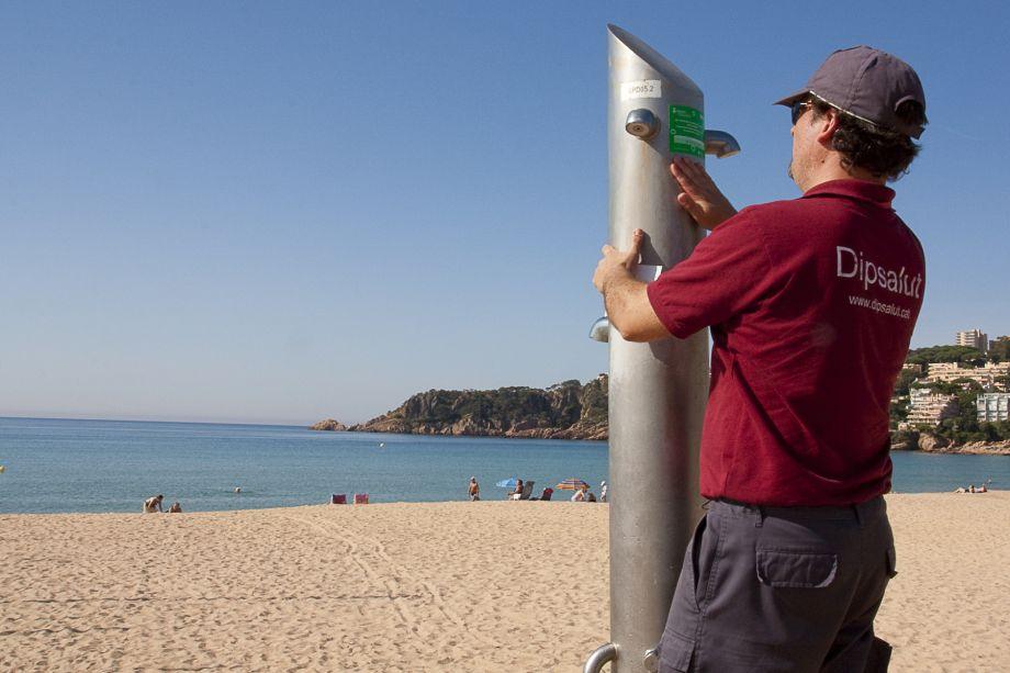 Dipsalut avalua l’estat sanitari de les platges de la demarcació 	.