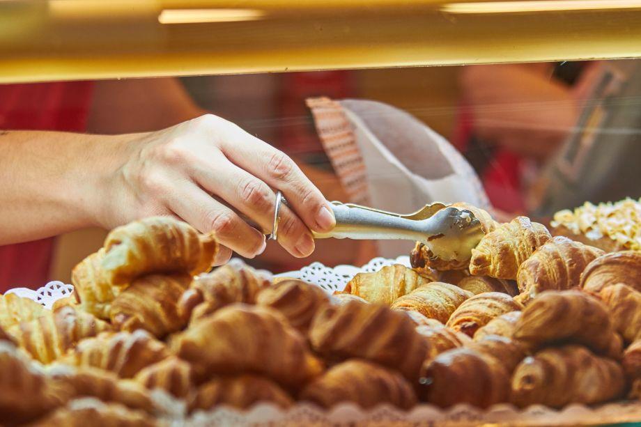 Imatge d'arxiu d'establiments minoristes d'alimentació