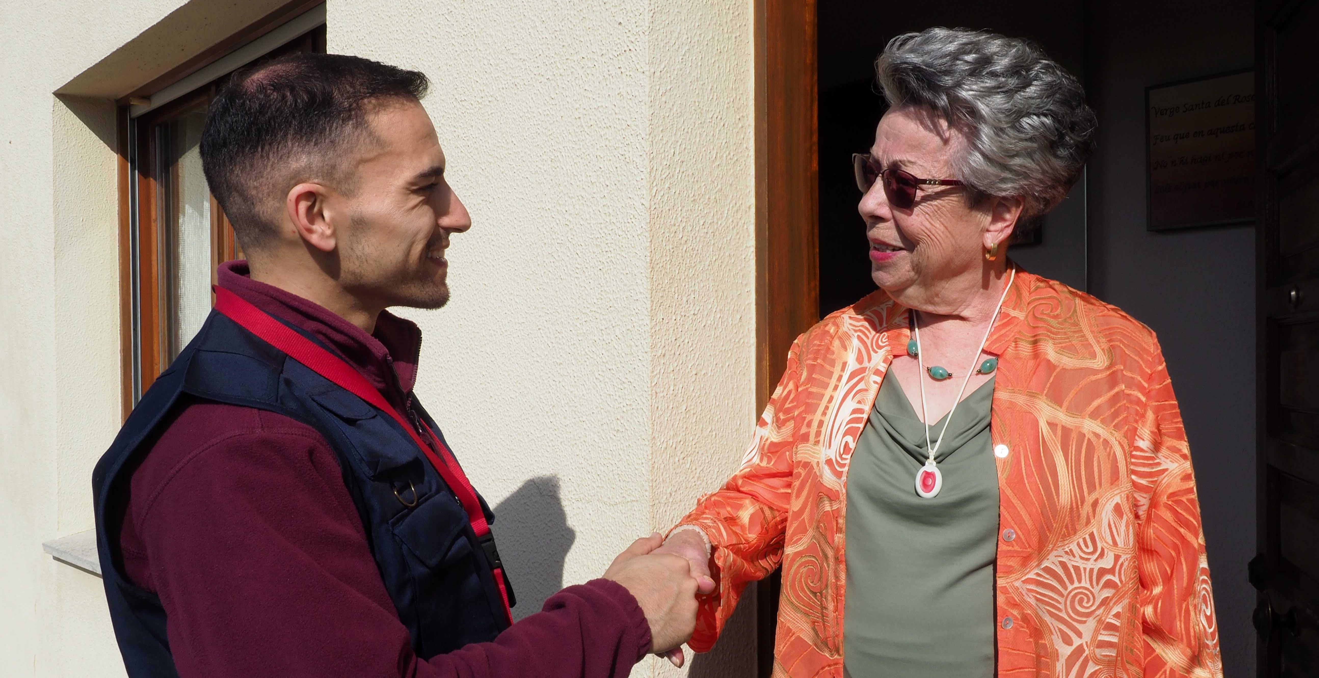 Visita a domicili del Selvei Local de Teleassistència de la Diputació de Girona